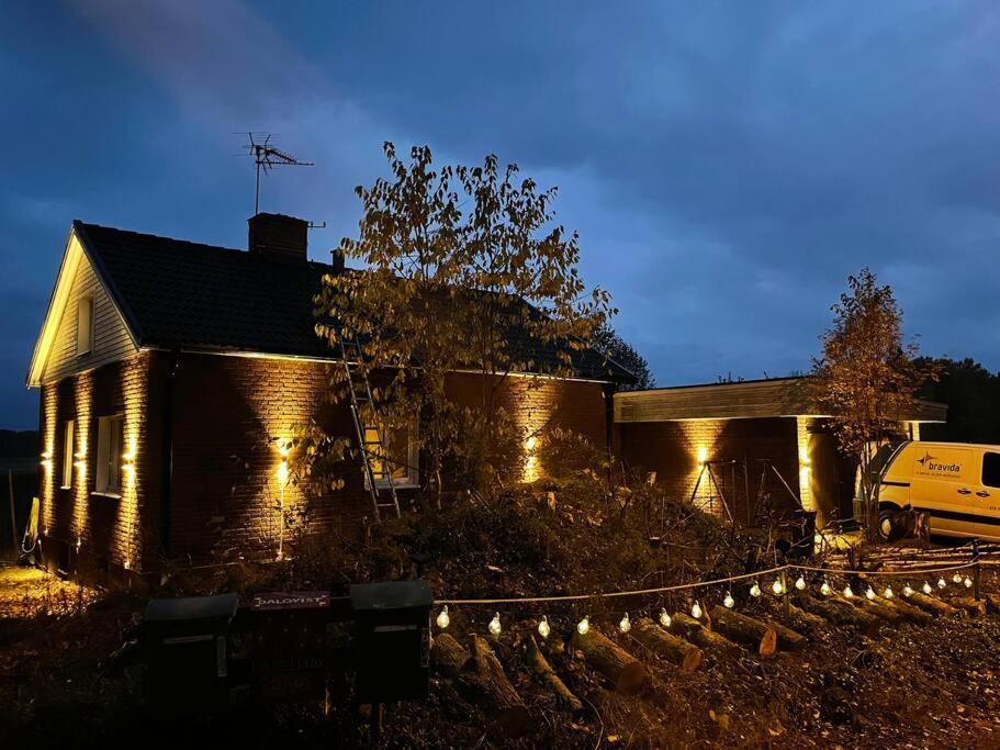 Modernt & Rymligt Sommarhus Pa Landet- Bubbelpool Villa Eskilstuna Eksteriør bilde