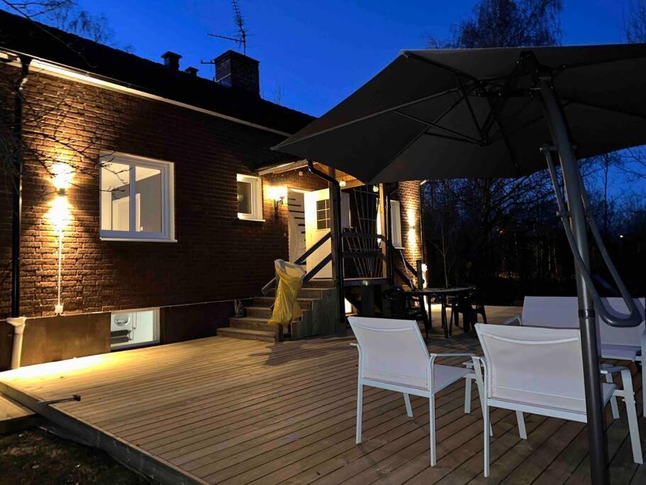 Modernt & Rymligt Sommarhus Pa Landet- Bubbelpool Villa Eskilstuna Eksteriør bilde
